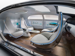 Mercedes startet die Revolution der Mobilität