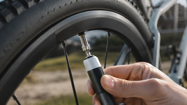 schwalbe-clik-valve-fahrradventil-aufpumpen Strategische Bildoptimierung für schwalbe-clik-valve-fahrradventil-aufpumpen
