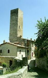 /media/photos/urlaub/italien/geschlechterturm-in-ascoli.jpg